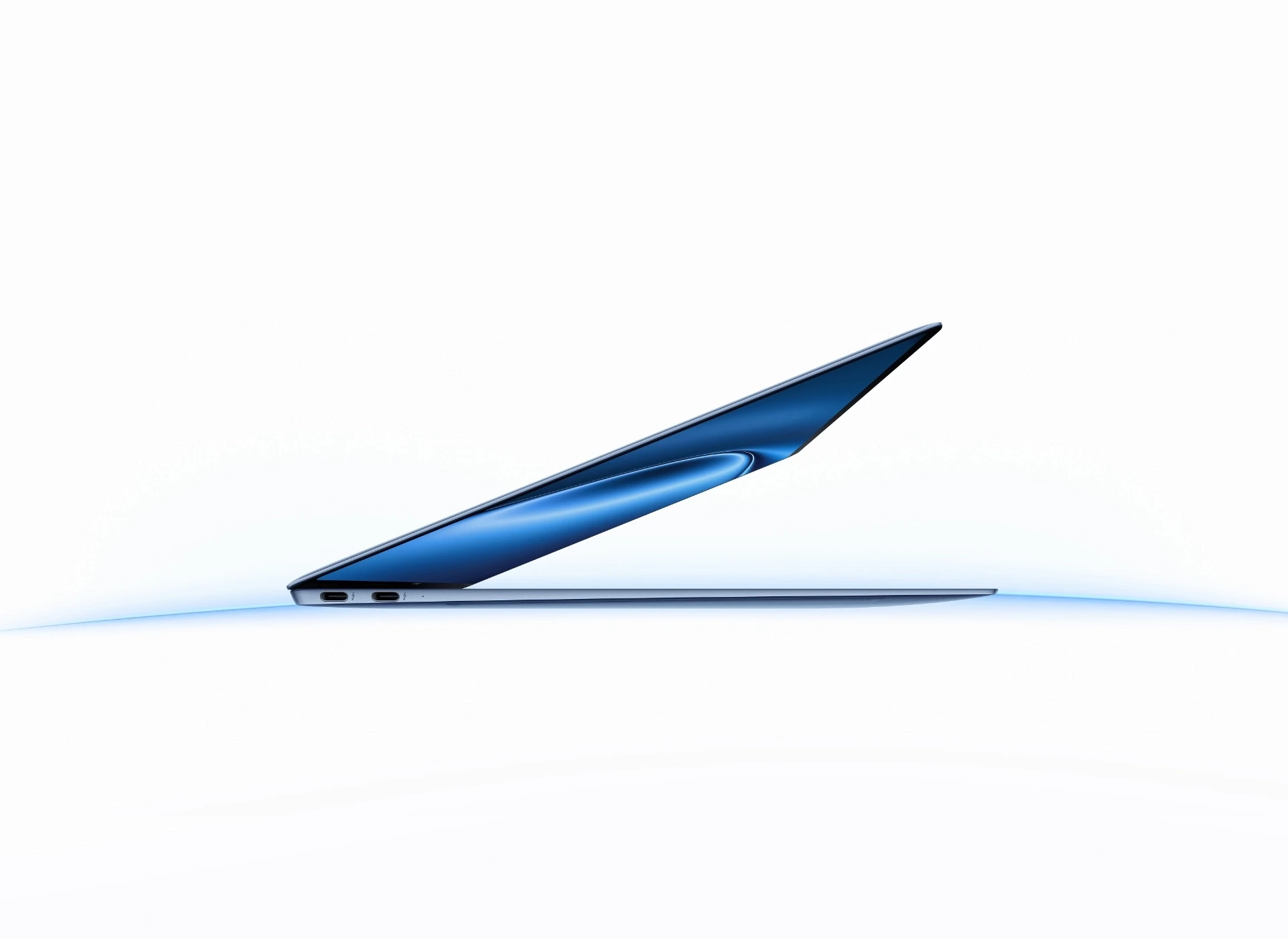 Тонкий светло-голубой HUAWEI MateBook X Pro