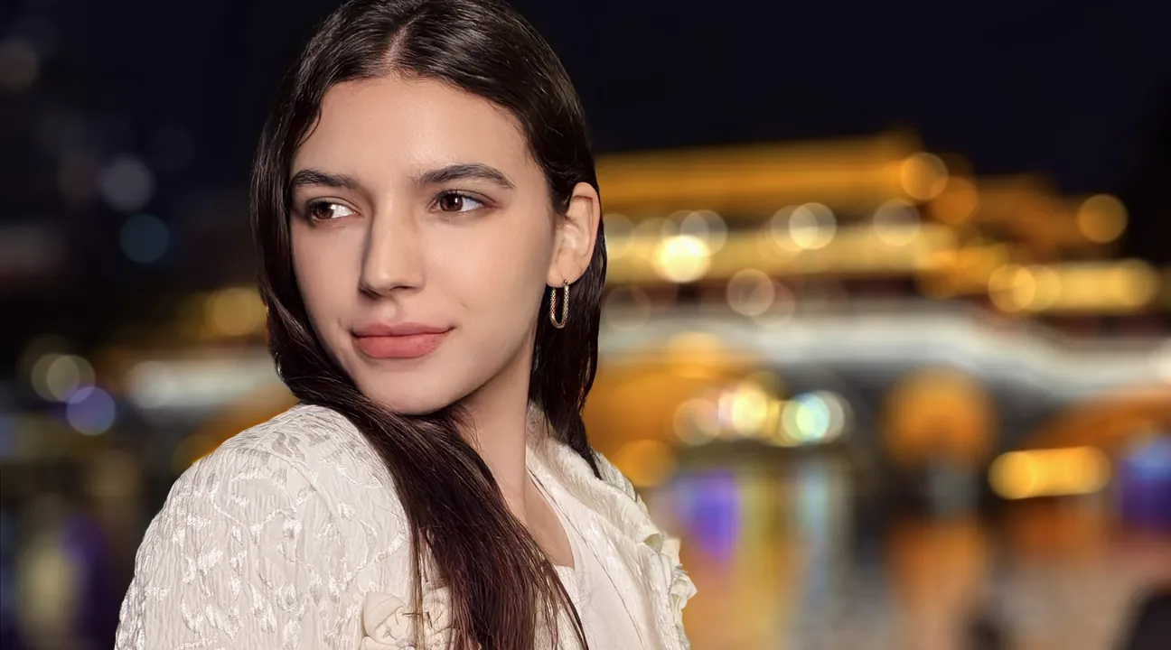 Kechki shahar fonida portret