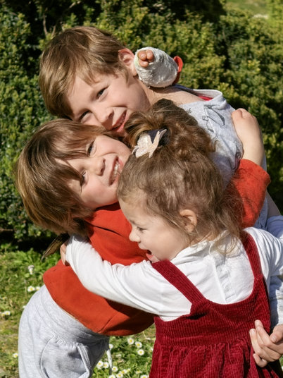 Children hugging